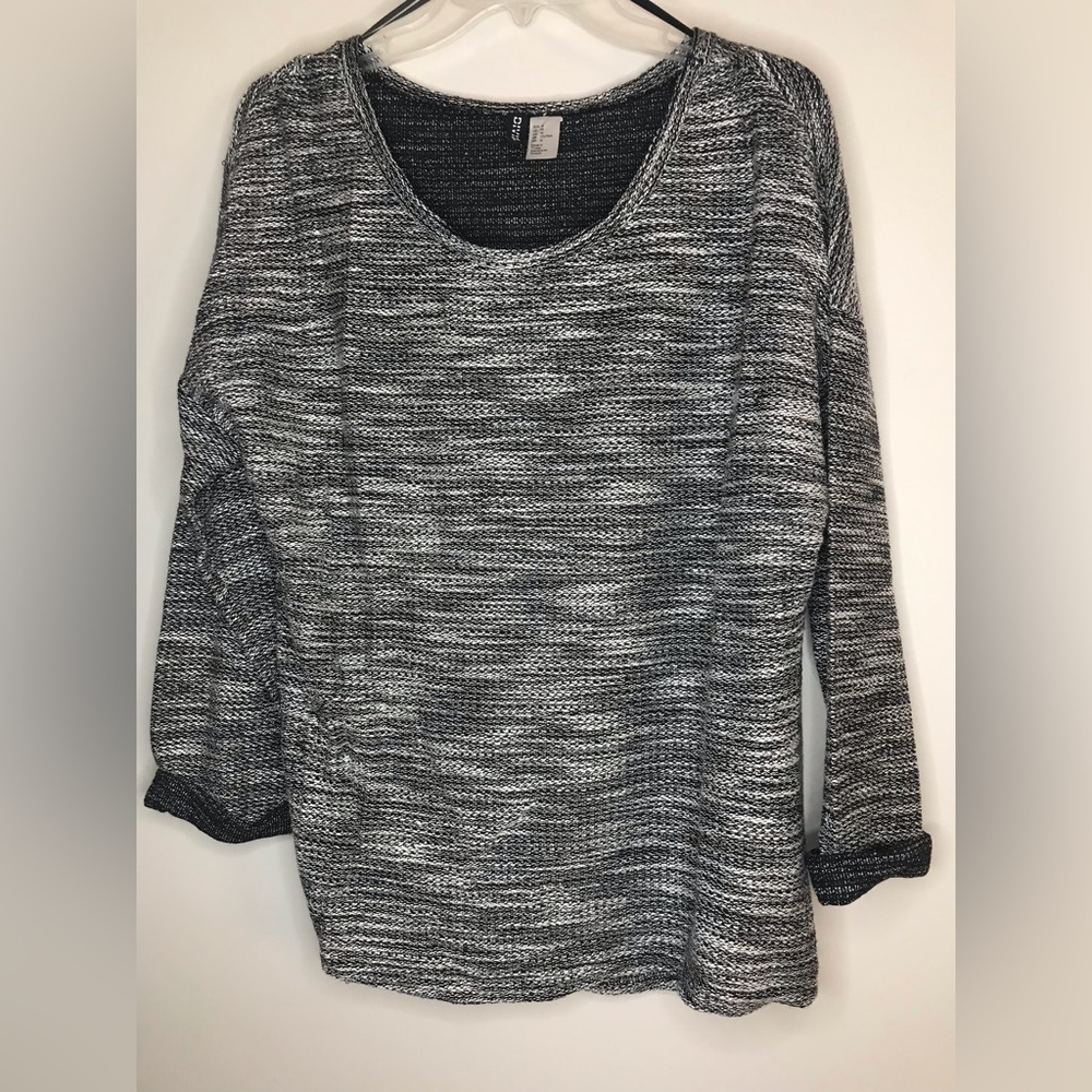 H&M Divided scoop neck sweater M